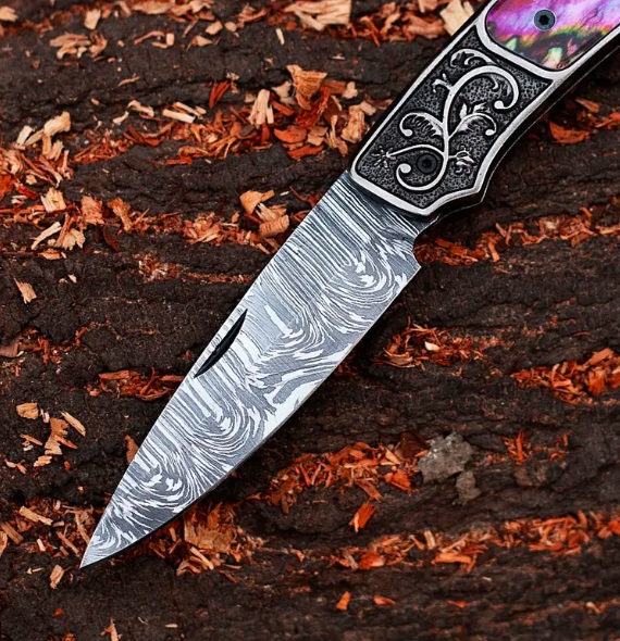 Handmade Damascus Steel Folding Knife: Ebony Handle, Leather Sheath - Image 4